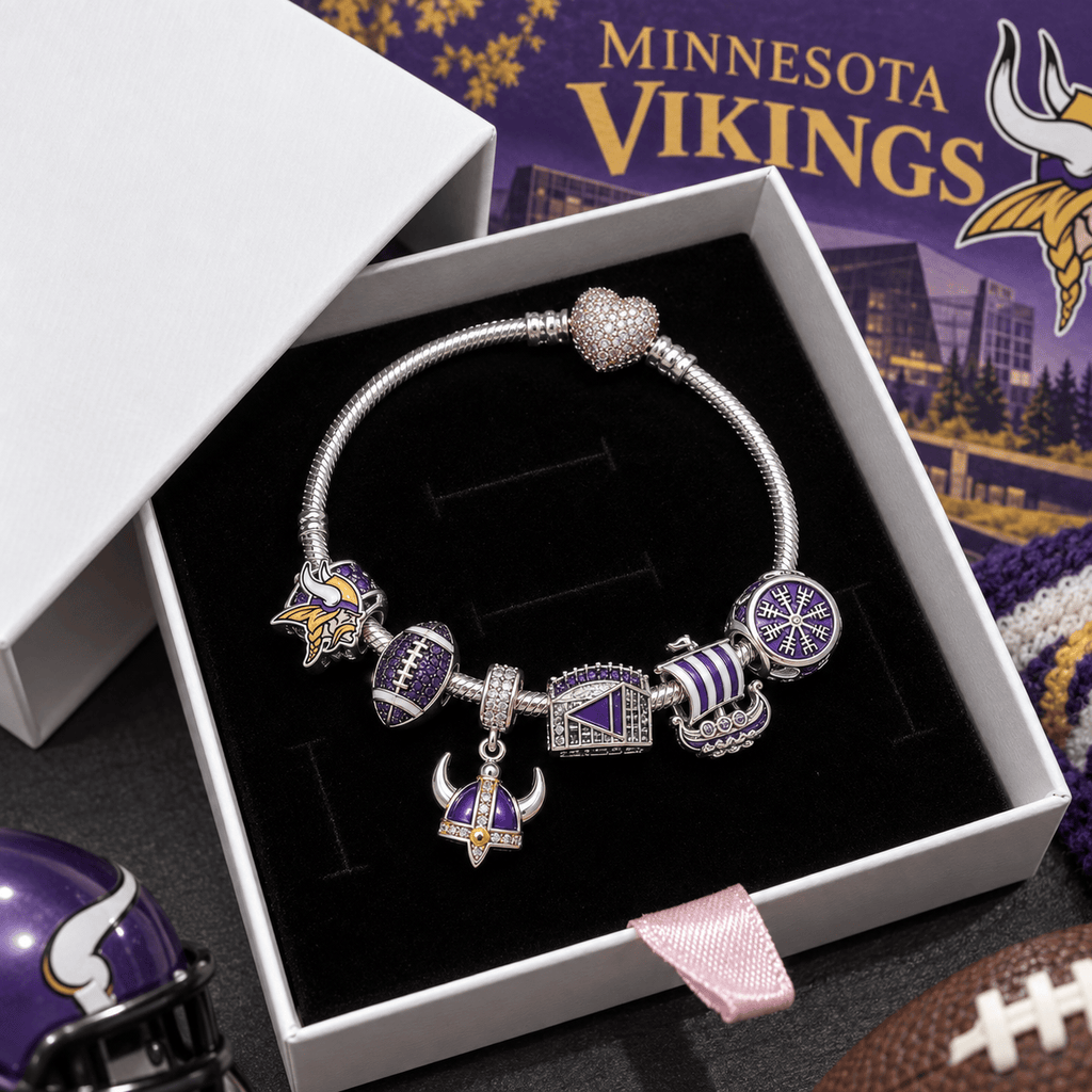 MNV Silver Charm Bracelet Set VTH