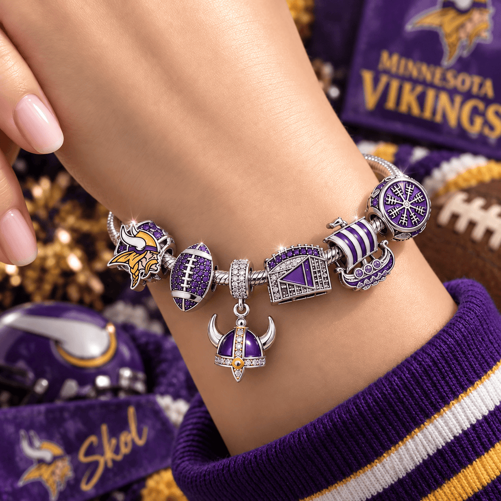 MNV Silver Charm Bracelet Set VTH