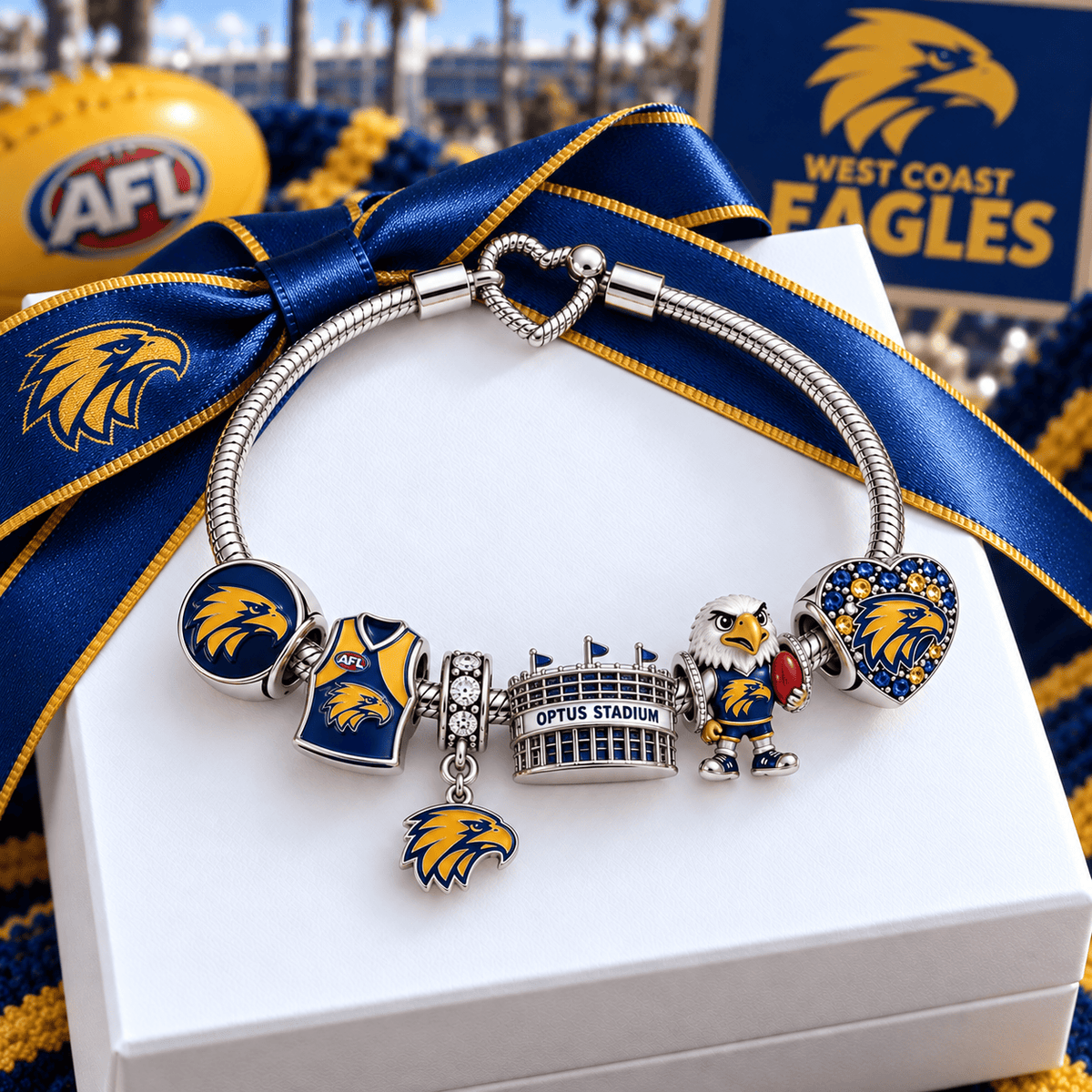WCE Gold Charm Bracelet Set VTH